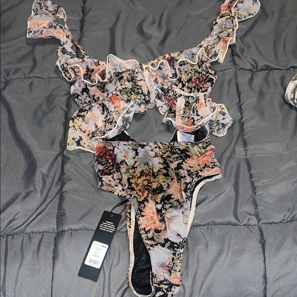 Floral Ruffle Bodysuit